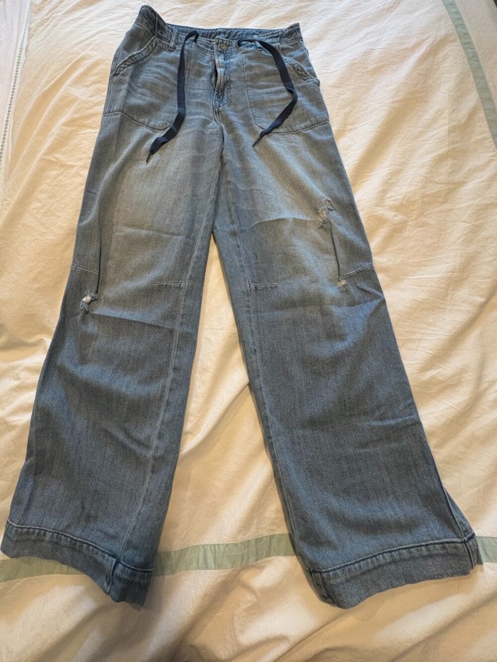 HIDDEN brand Nori Wide Leg Jeans Light Wash | Drawstring | Distressed | size 26